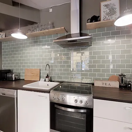 The Churchill 4 By Daniel&jacob's *