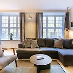 Churchill 3br By Daniel&jacob's