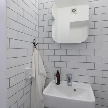 The Churchill 4 By Daniel&jacob's *