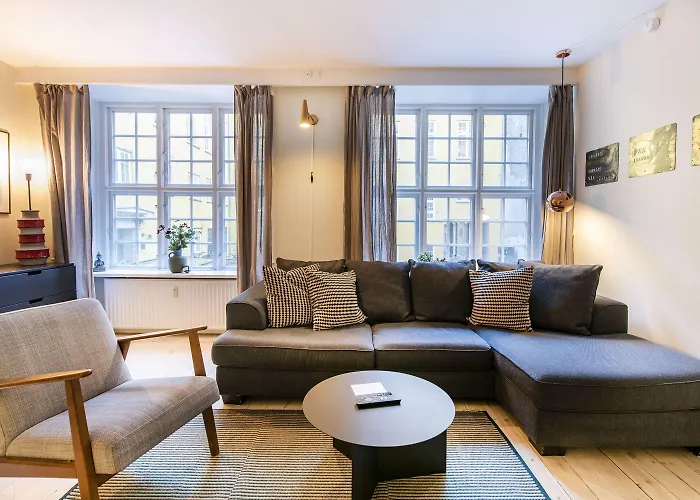 Churchill 3br By Daniel&jacob's