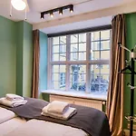 Churchill 3br By Daniel&jacob's